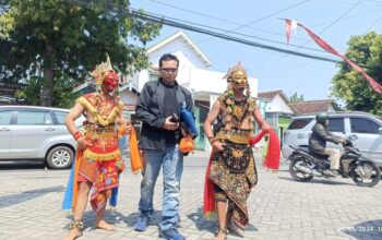Budayawan Wayang Topeng Jati Duwur Daftar Bacabup di PDIP Jombang