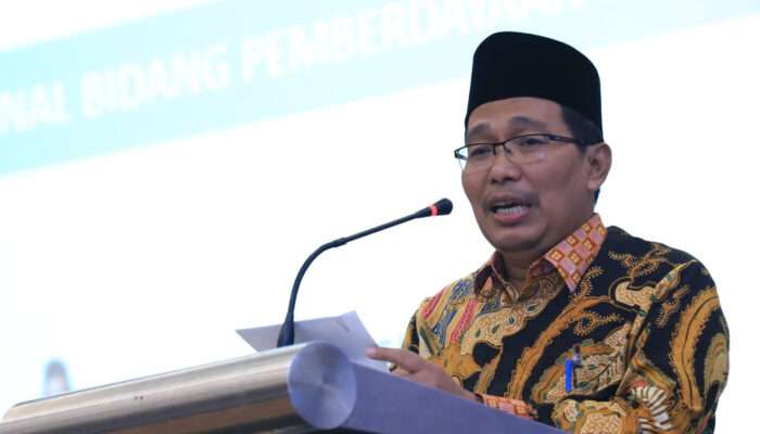 Kemenag Buka Empat Program Bantuan Zakat dan Wakaf