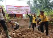 Semangat Kebersamaan dalam Kegiatan Polri Membangun Desa di Bengkulu Utara