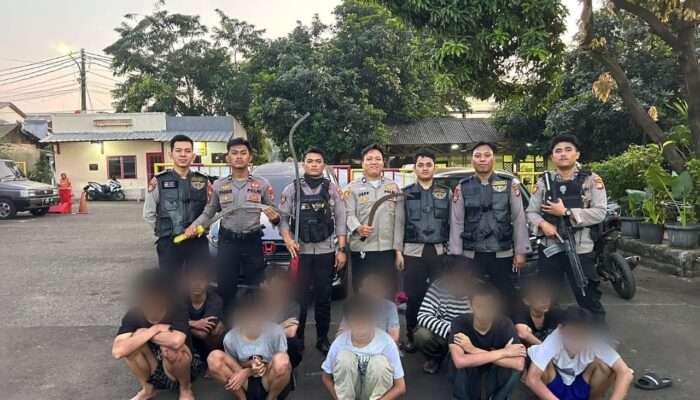 Remaja Konvoi dengan Senjata Tajam Diamankan Polisi di Jakarta Barat