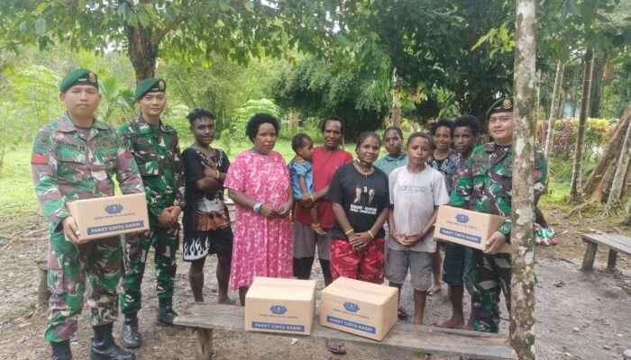 Cinta Kasih Ksatria Buaya Putih kepada Warga Mimika Papua