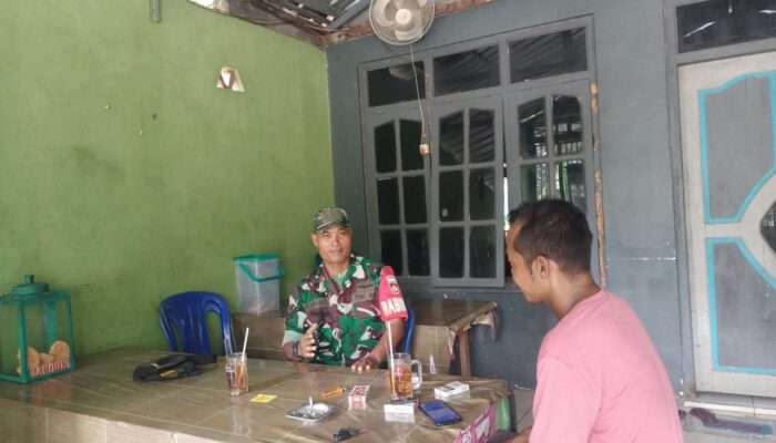 Babinsa Geneng Terapkan Komunikasi Efektif dengan Tokoh Masyarakat di Sragen