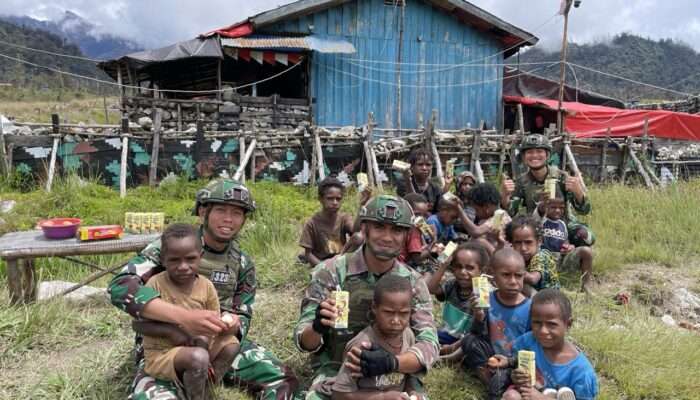 Prajurit Buaya Putih Bantu Tingkatkan Kualitas Gizi Anak-Anak di Papua