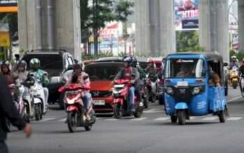 Bajaj di Makassar: Regulasi dan Kendala Operasional