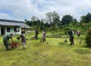 Gotong-Royong Bersihkan Lingkungan Gereja Sion Yamara Keerom Papua
