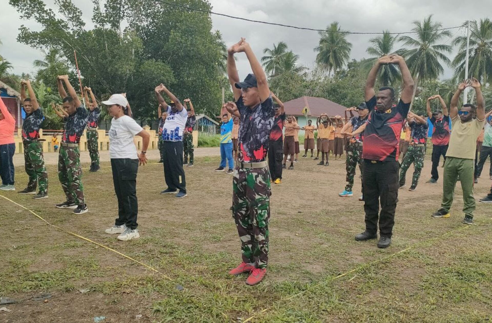 Berbagi Semangat Kesehatan dan Kebersamaan dengan Masyarakat Kampung Mur