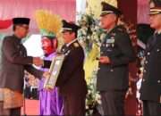 Penghargaan Kajati DKI Jakarta atas Prestasi dalam Bidang Hukum