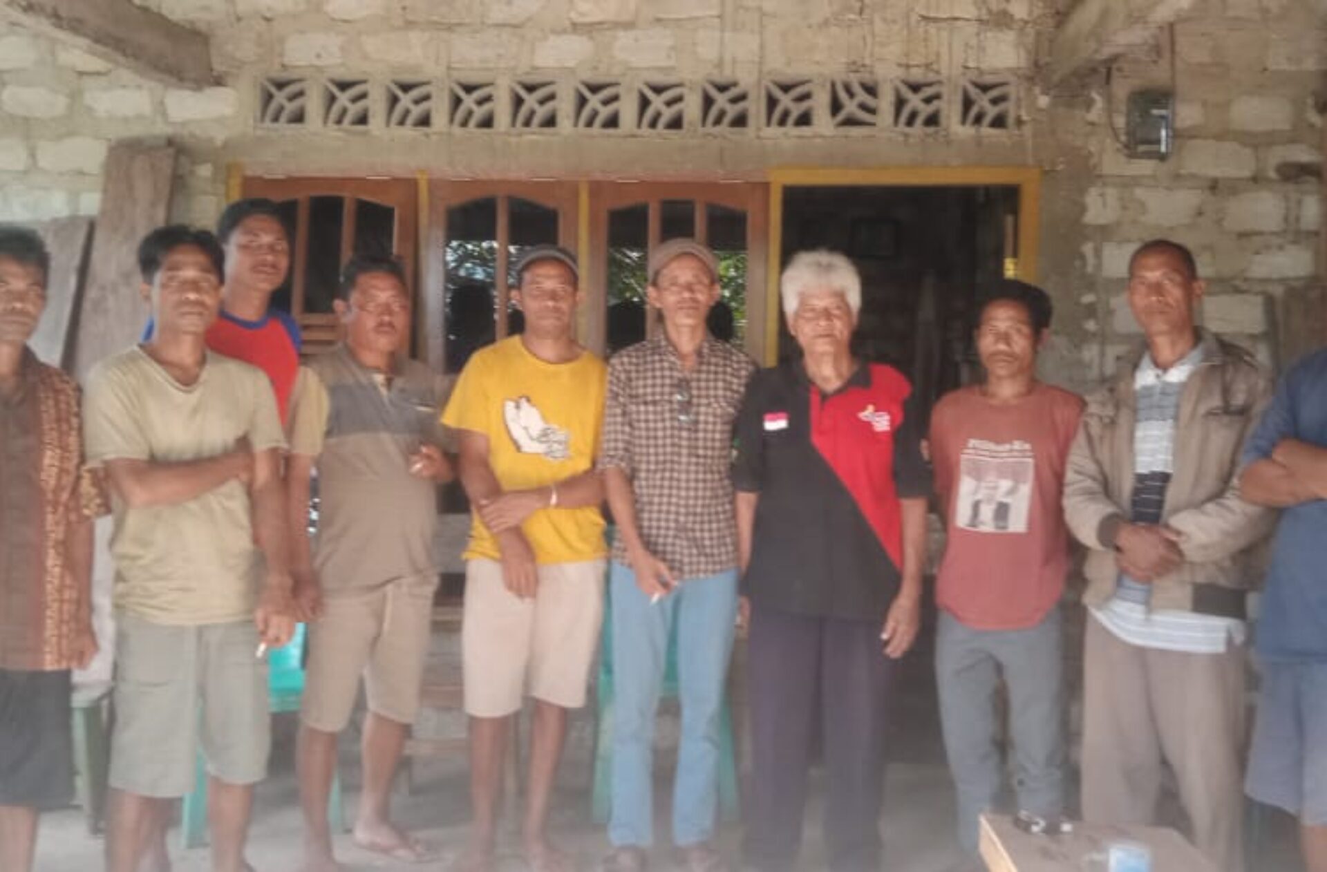 RRI Sumba Tengah: Aksi Nyata Relawan dalam Pembangunan Gedung Gereja di GKS Lakoka