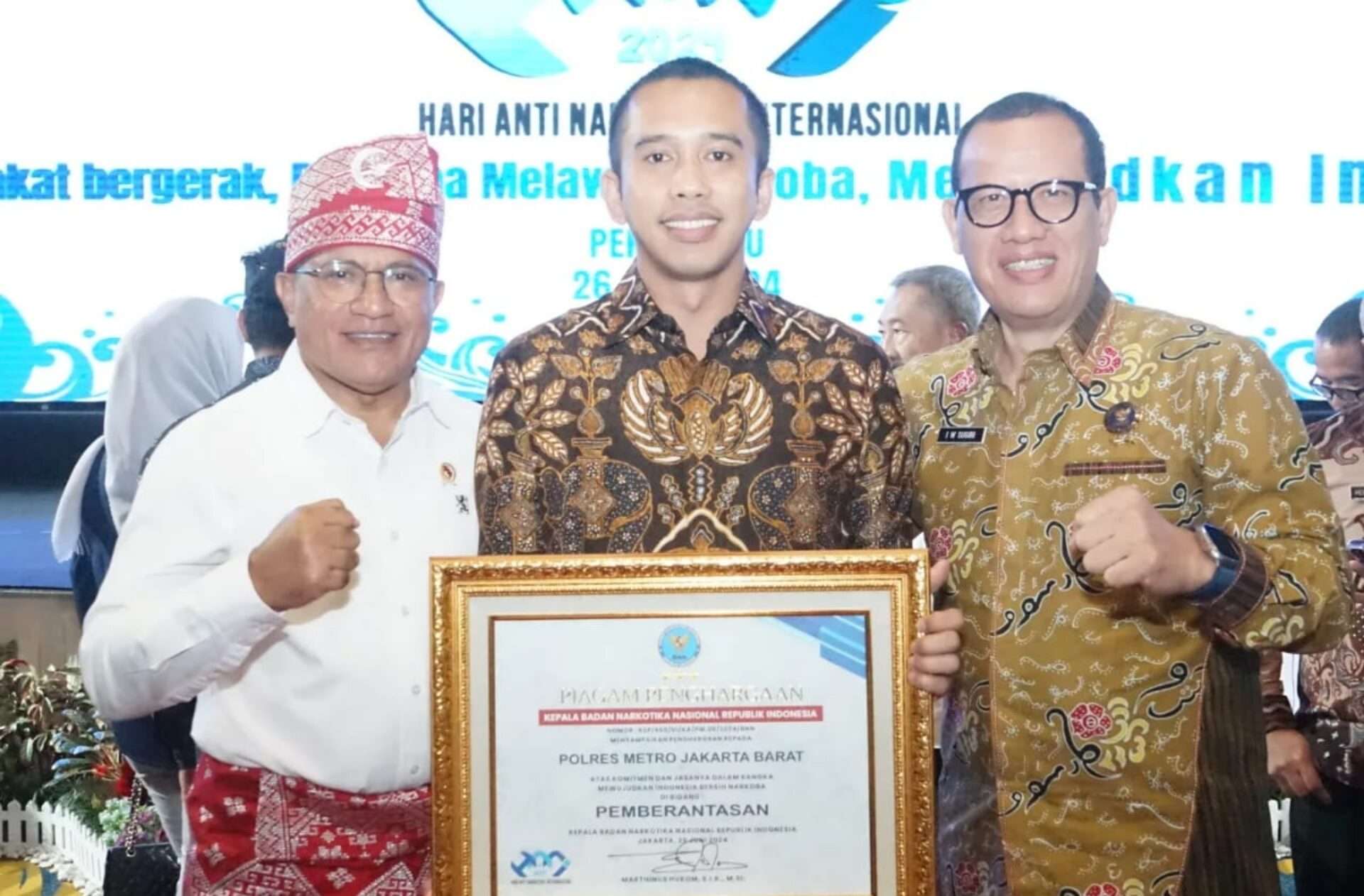 Polres Metro Jakarta Barat Raih Penghargaan Bergengsi dalam Penanganan Kasus Narkoba