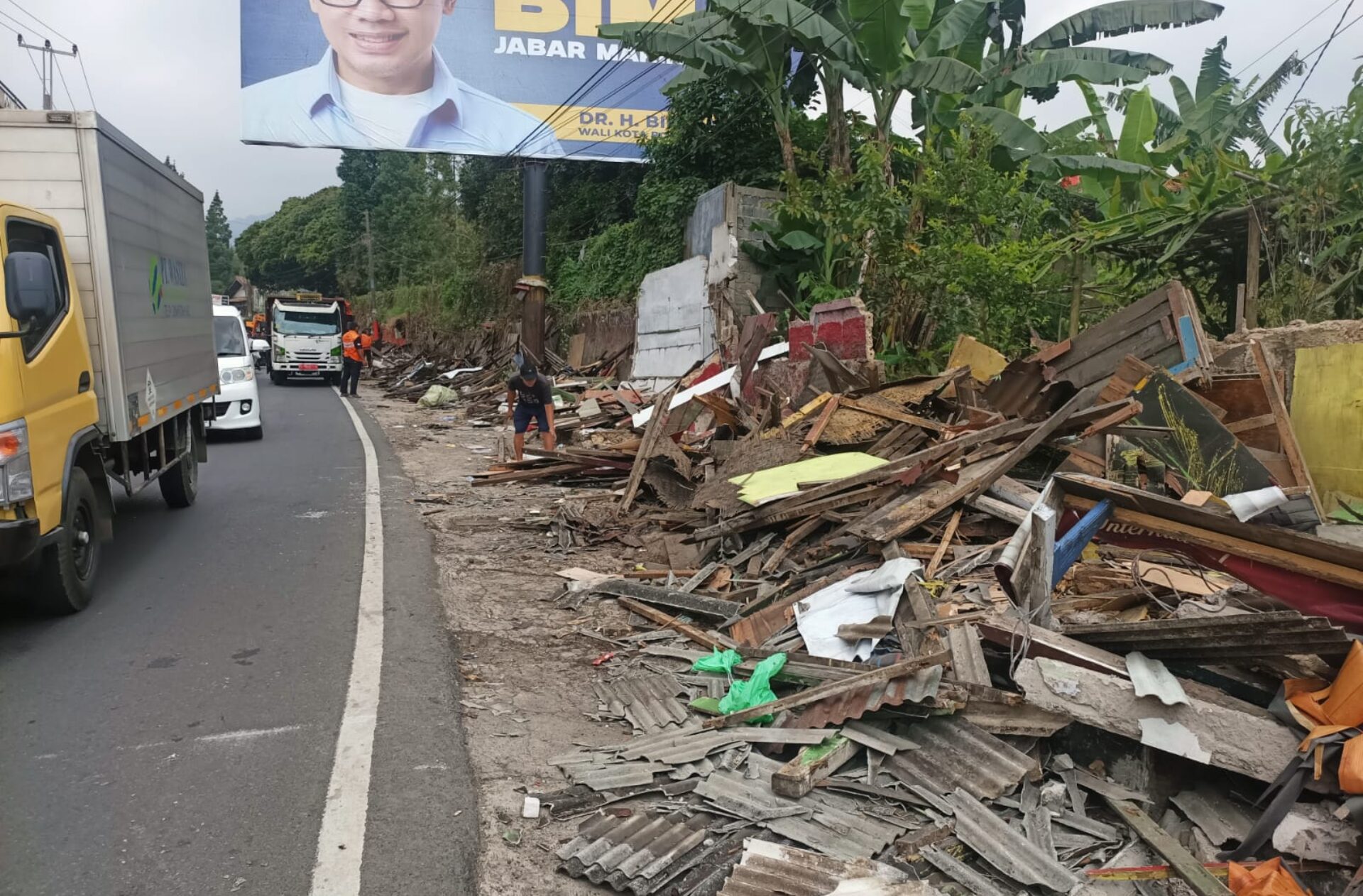 Maraknya Bangunan Liar di Tanah Garapan Puncak Bogor, Prof Sutan Nasomal Prihatin