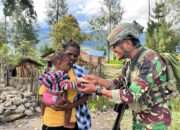 Patroli Satgas Yonif 509 Kostrad di Intan Jaya: Menggugah Kesadaran Wawasan Kebangsaan