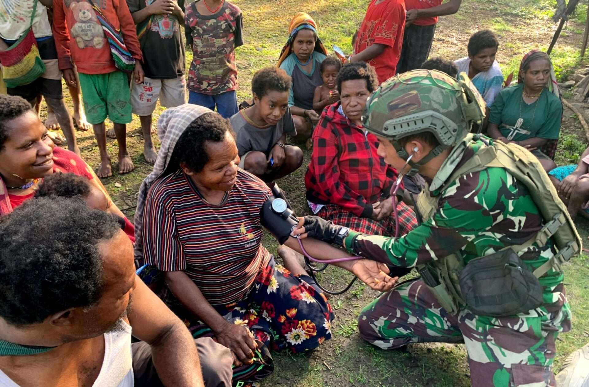 Pelayanan Kesehatan Gratis Ksatria Buaya Putih di Kampung Amobra Papua Tengah