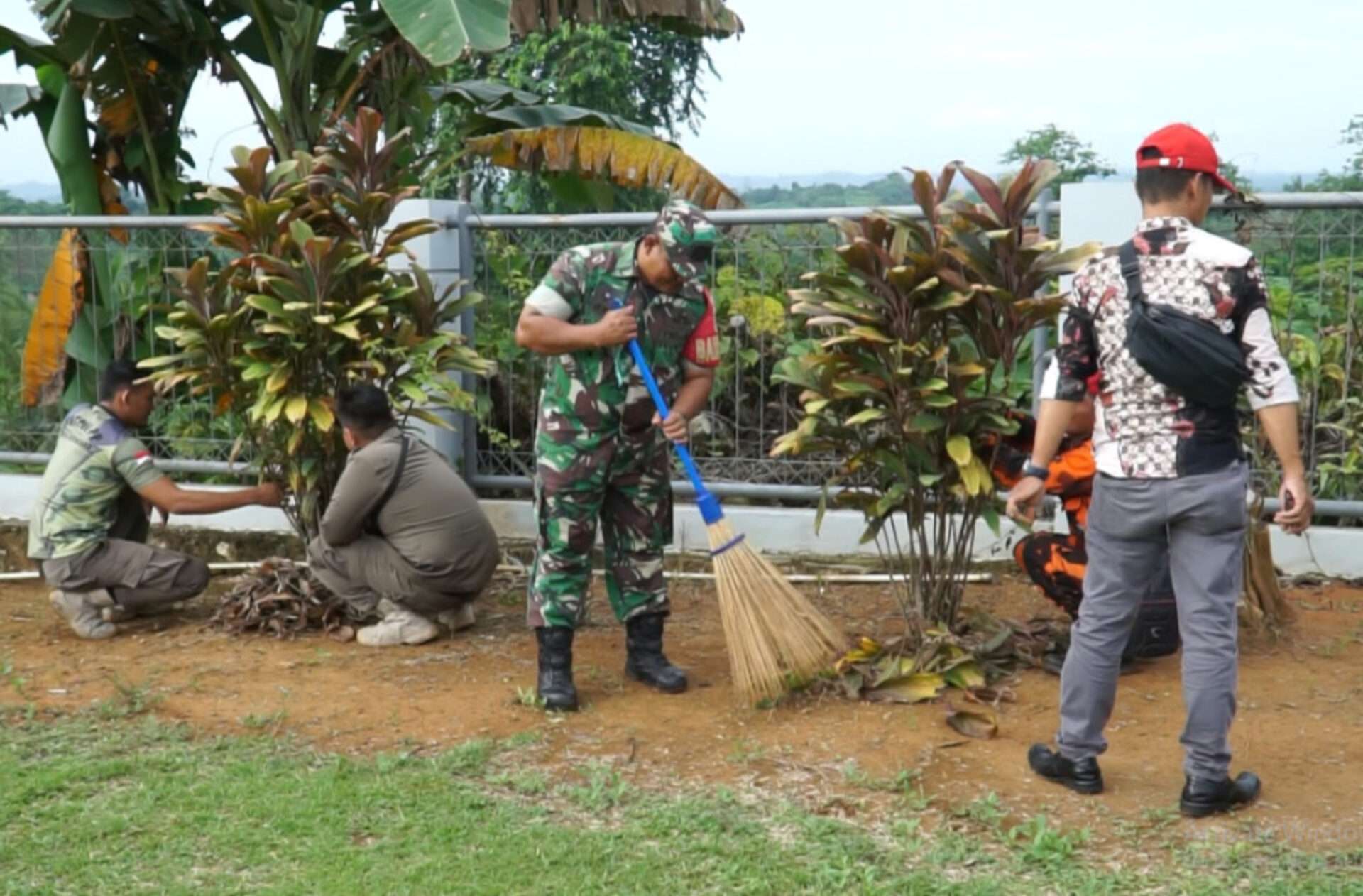 Penghormatan dan Karya Bakti: Kodim 0906/Kutai Kartanegara Rayakan HUT Kodam VI/Mlw ke-66 dengan Penuh Kebersamaan