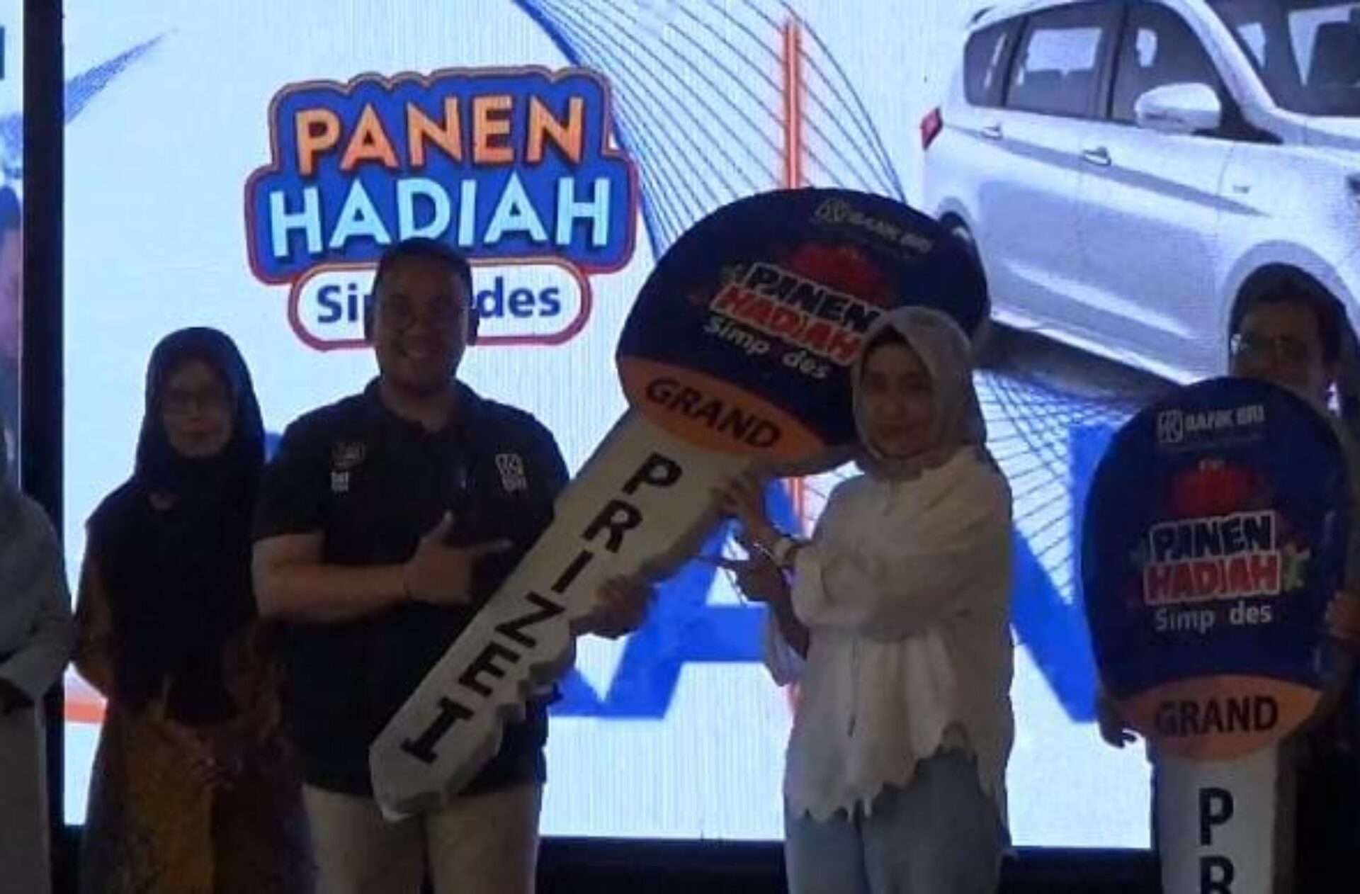 BRI Branch Office Jember Gelar Panen Hadiah Simpedes 2023 dengan Meriah