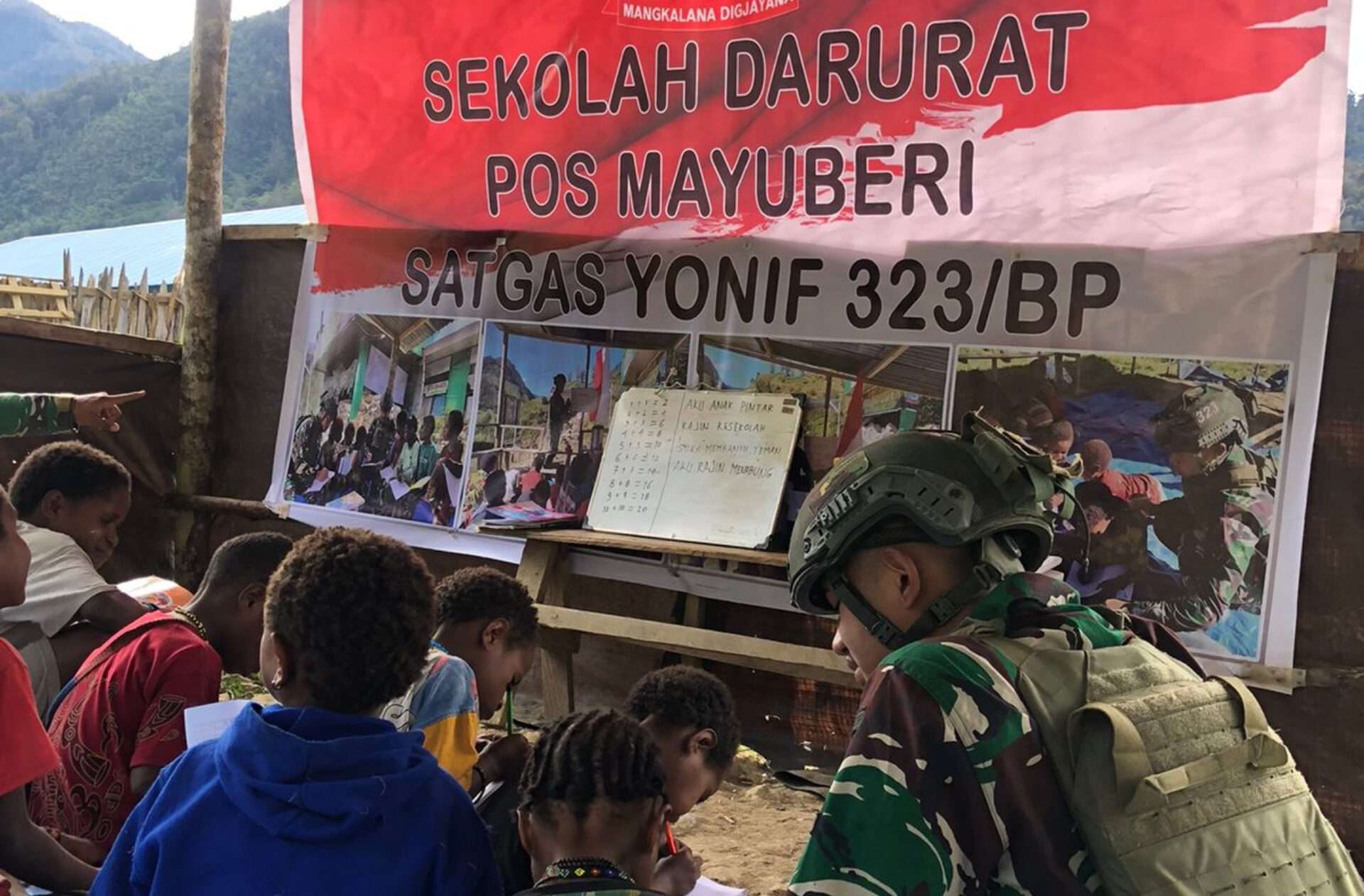 Ksatria Buaya Putih Tingkatkan Kesejahteraan Pendidikan di Puncak Papua