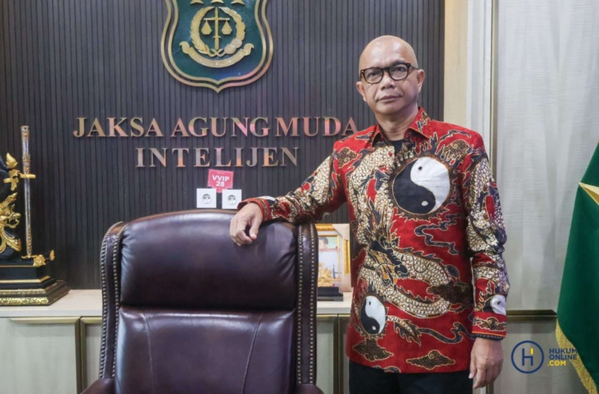 JAM Intelijen Prof Reda Raih Penghargaan Kolumnis Inspiratif dari Hukumonline