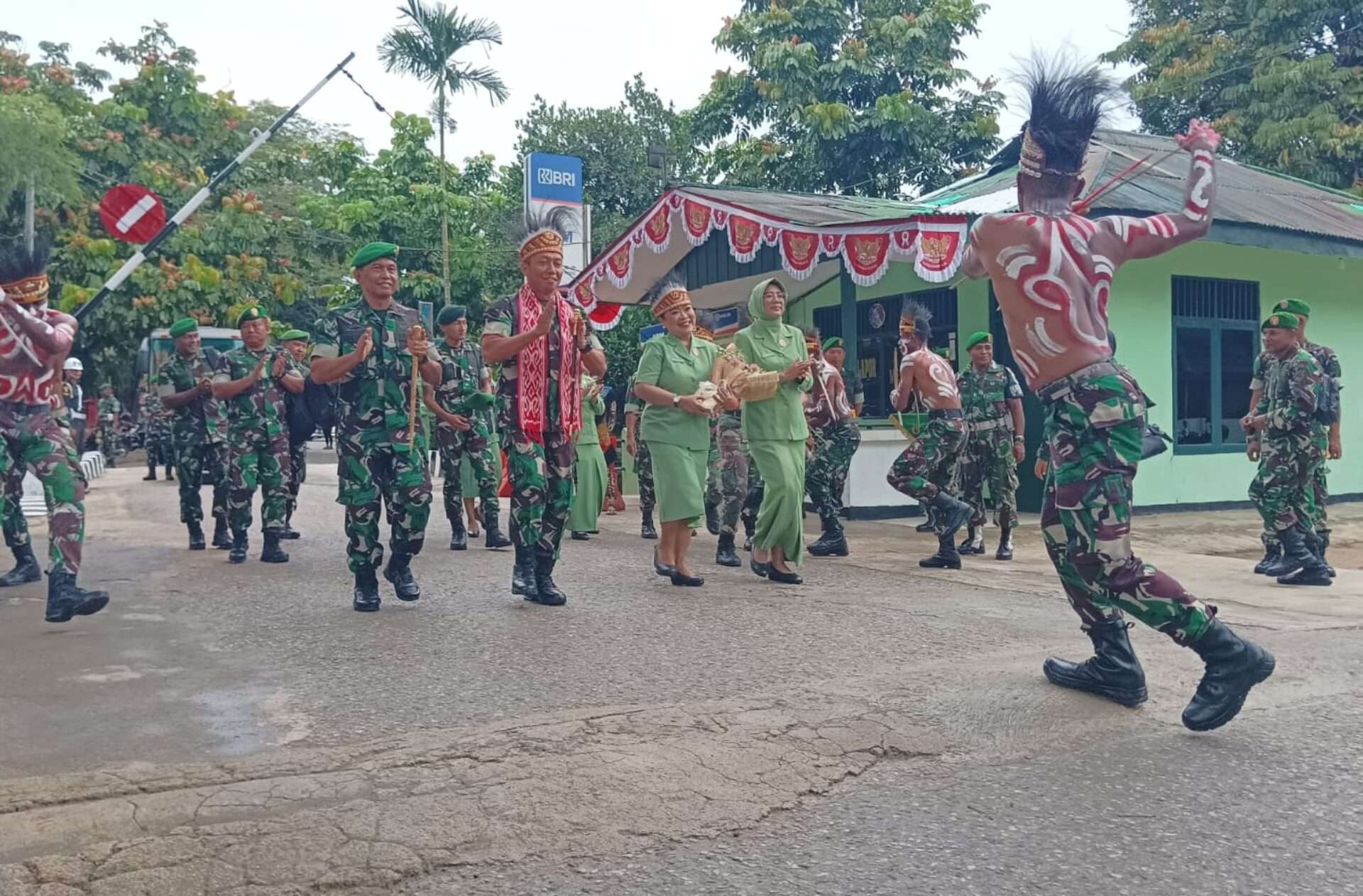 Pangdam XVIII/Kasuari Kunjungi Korem 181/PVT di Sorong: Tekankan Profesionalisme dan Netralitas