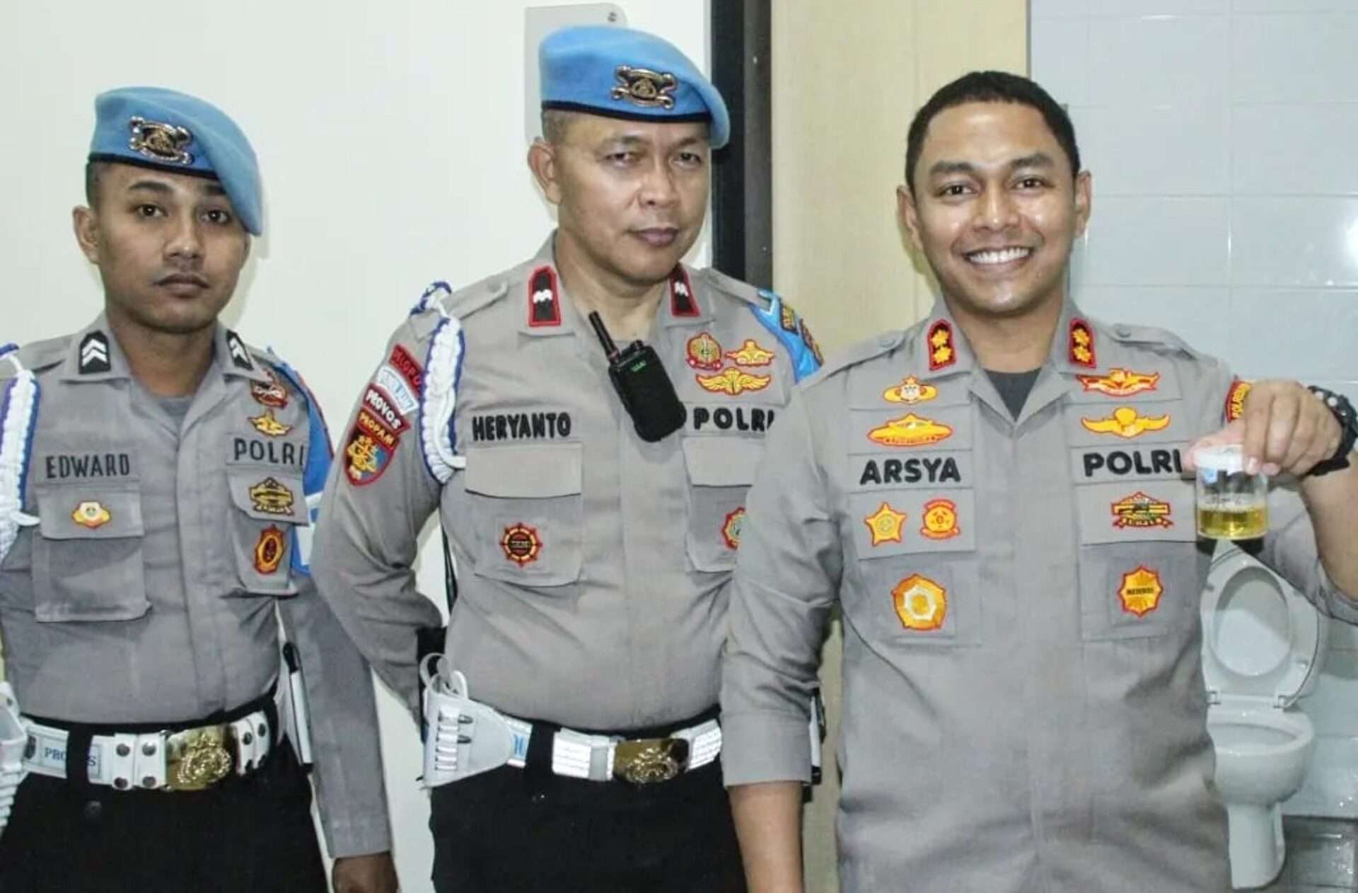 Polres Metro Jakbar Gelar Tes Urine Dadakan untuk Personel