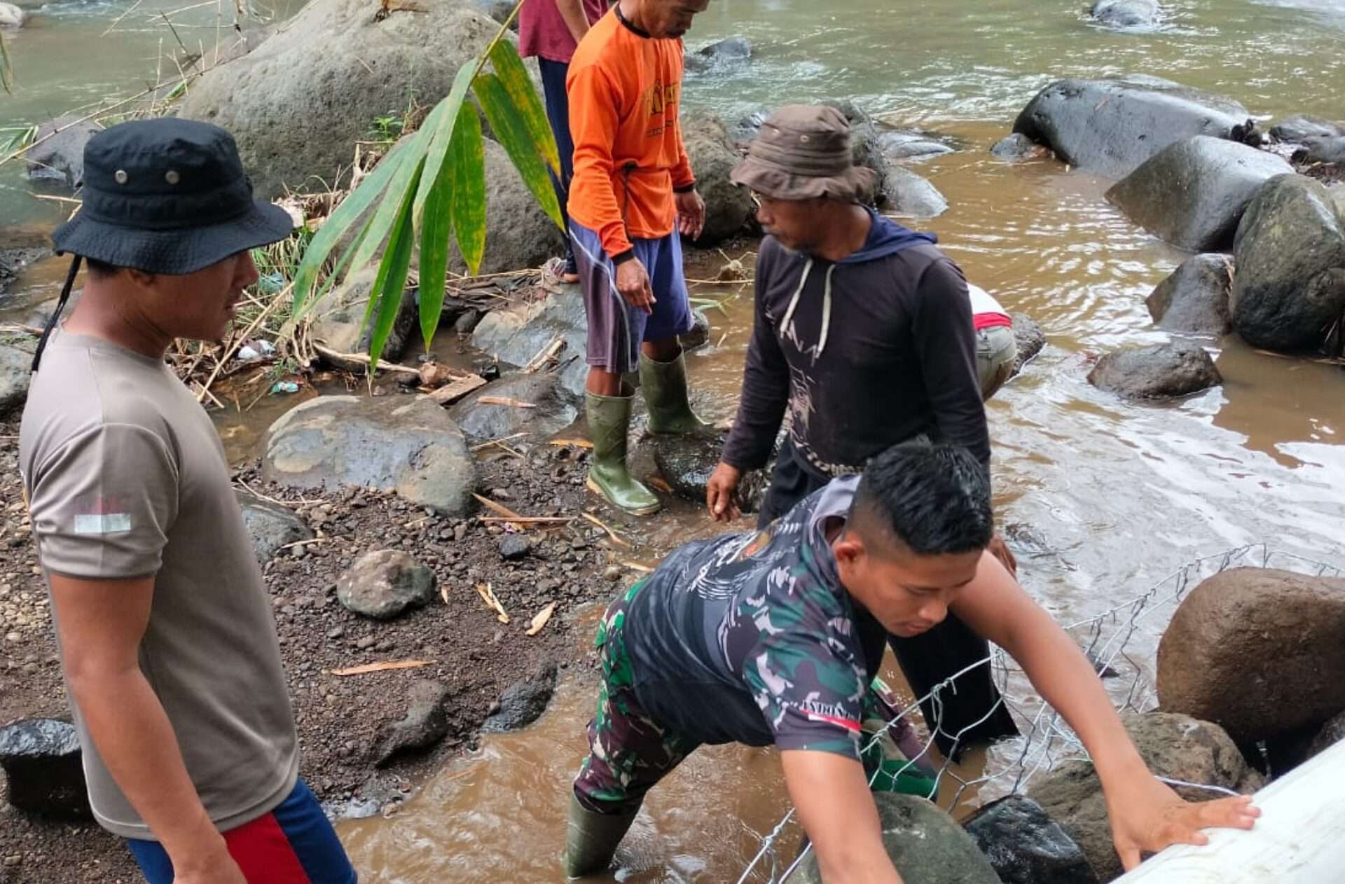 TMMD Kodim 0620/Kab Cirebon: Mengatasi Krisis Air dan Meningkatkan Kesejahteraan Petani