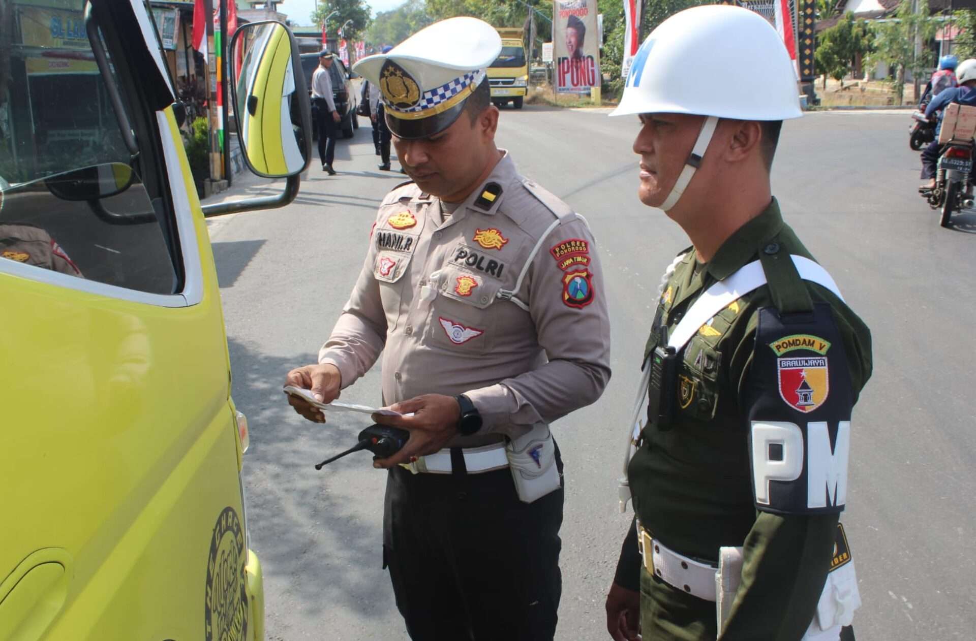 Ops Patuh Semeru 2024: Polres Ponorogo Gelar Pemeriksaan Kendaraan di Jenangan dan Sampung