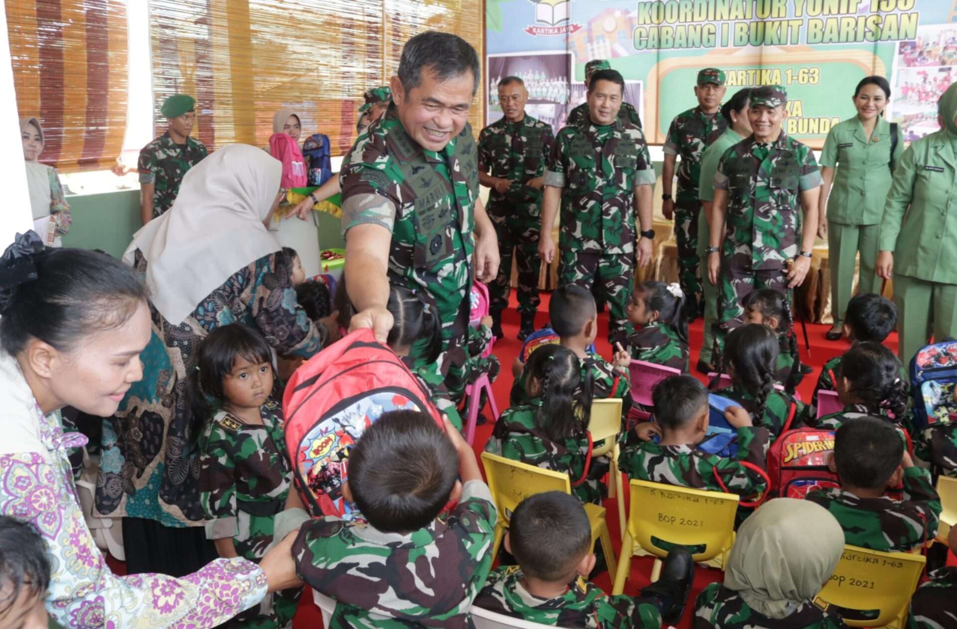 Kunjungan Kasad di Padang: Dorong Peningkatan Fasilitas dan Motivasi Prajurit