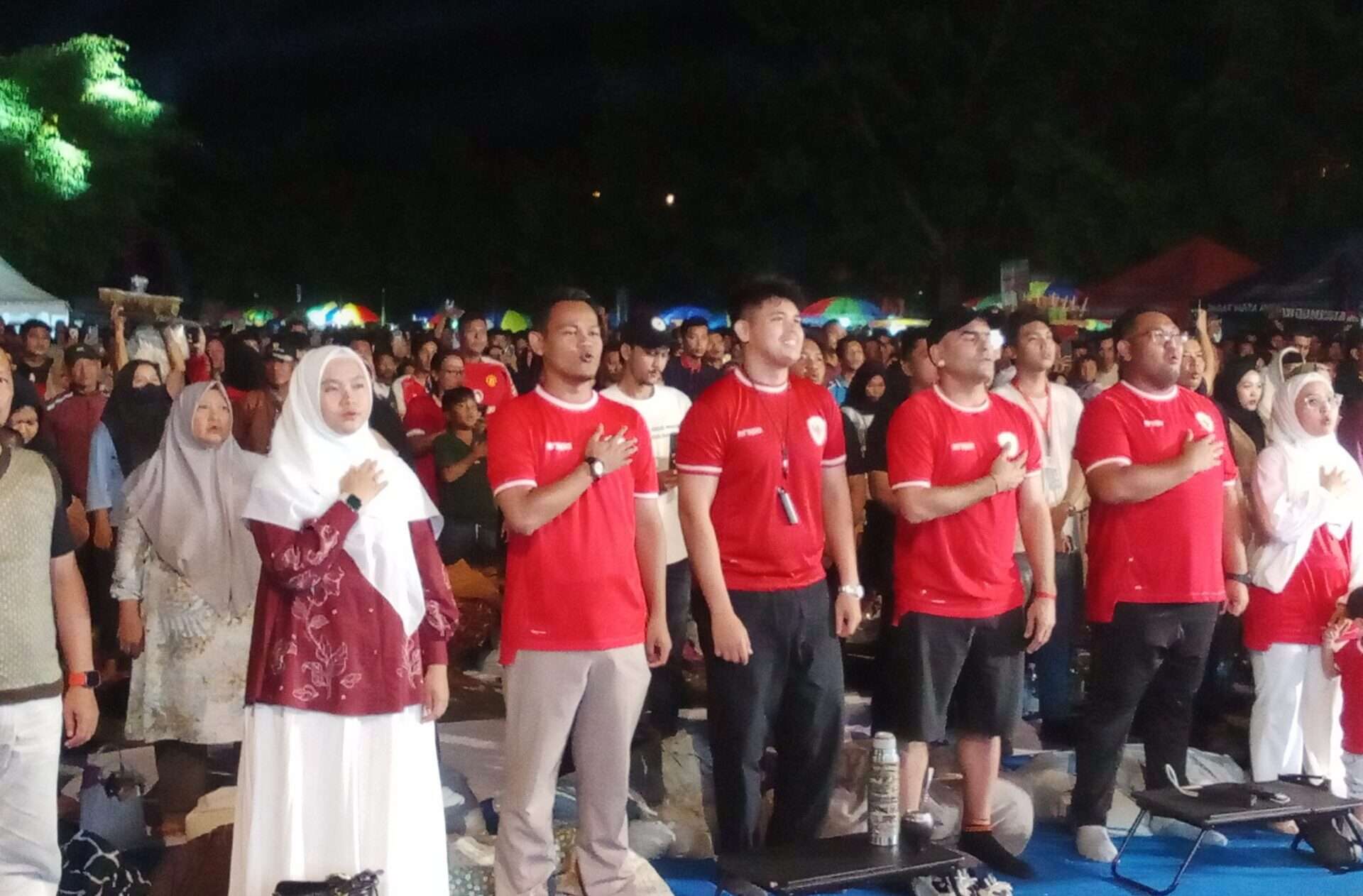 Nobar Timnas Indonesia Vs China Bersama Fahmi-Dimas