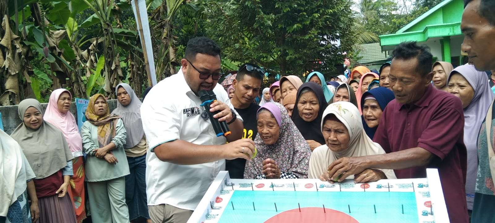 Fun Games Desa Baleraksa Purbalingga, Cawabup Dimas Sampaikan Janji Perbaikan Infrastruktur