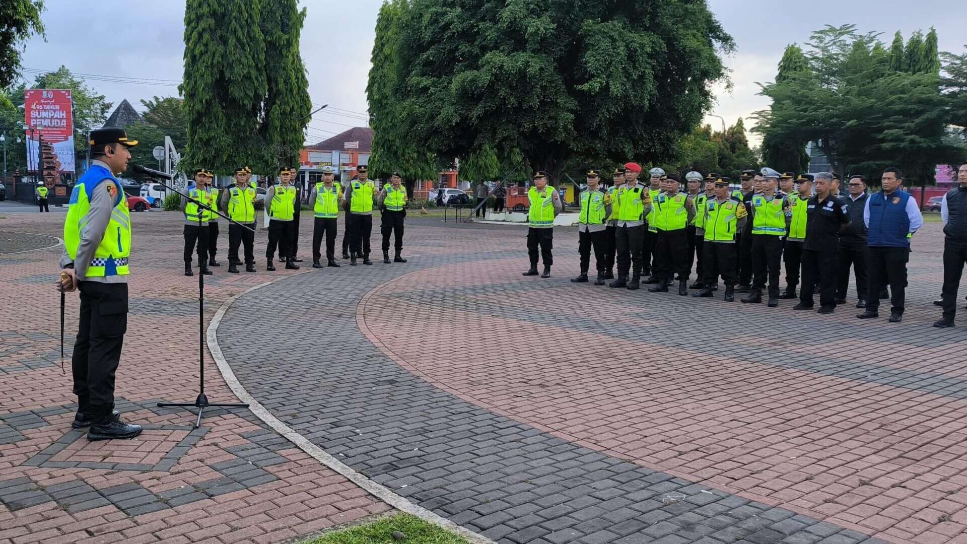 Kapolres Purbalingga dan Stakeholder Bersinergi Amankan Arus Lalu Lintas Pagi Hari