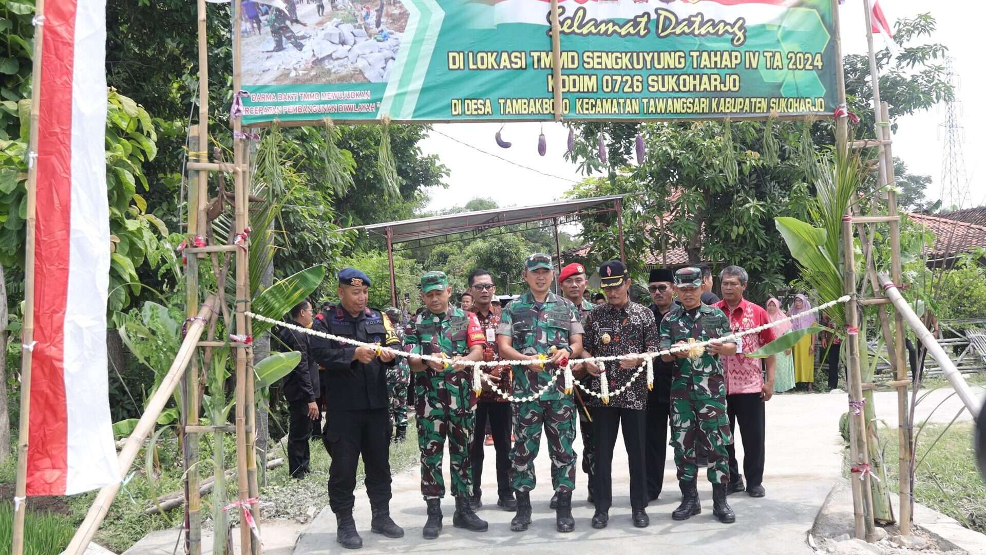 Kodim 0726/Sukoharjo Resmi Tutup TMMD Sengkuyung Tahap IV di Desa Tambakboyo