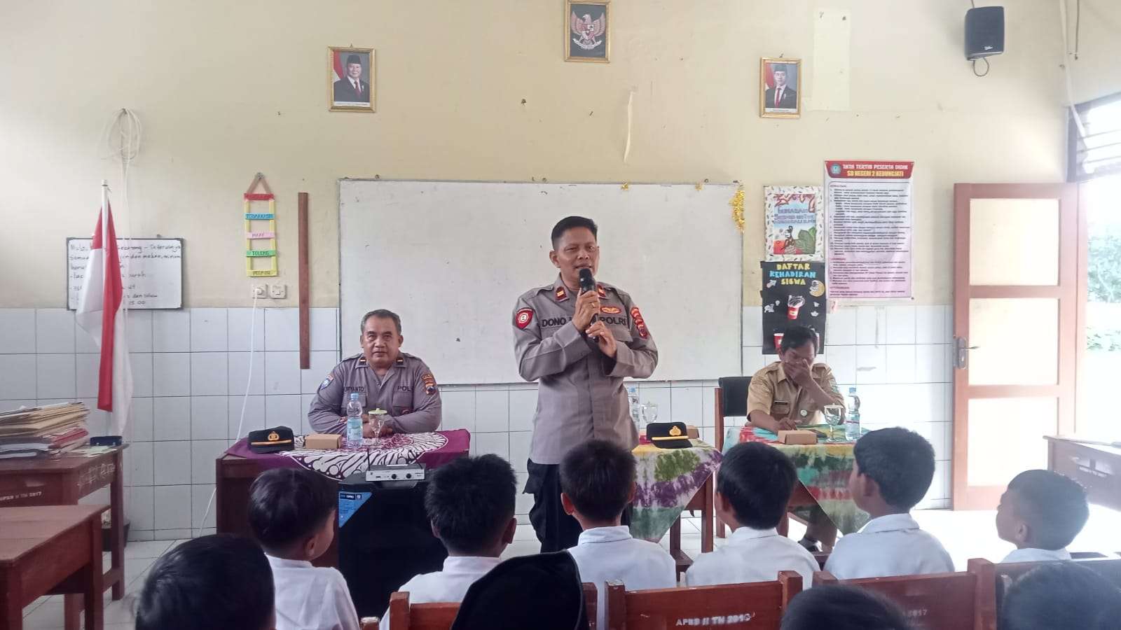 Kapolsek Bukateja Ajak Siswa SDN 2 Kedungjati Cegah Perundungan di Sekolah