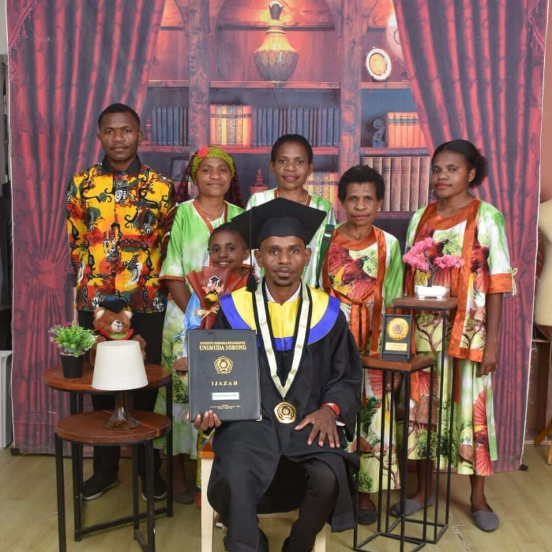 Wisuda Sarjana UNIMUDA dan UNAMIN Sorong: Momen Bersejarah Bagi Lulusan Papua Barat Daya