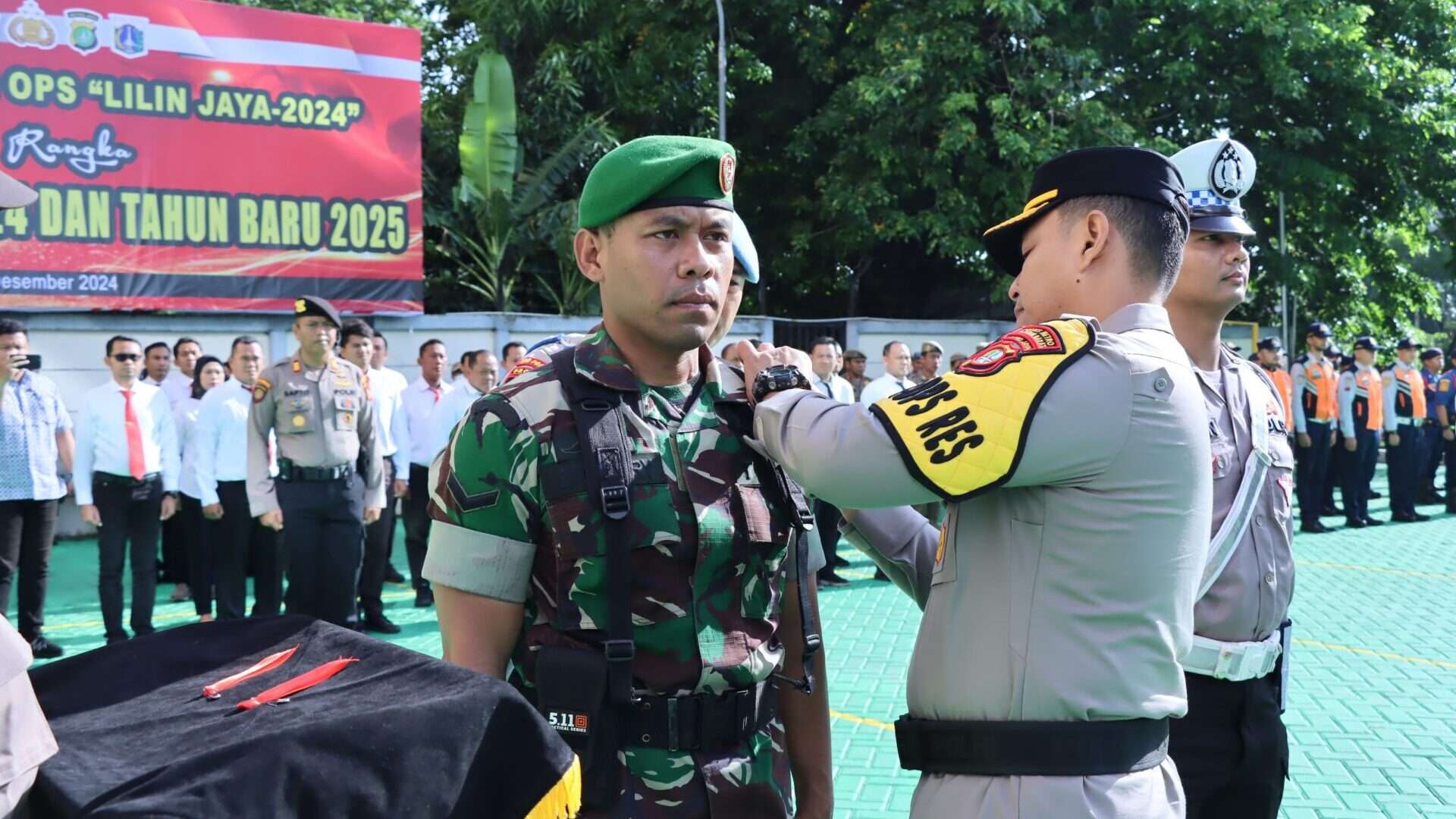 Operasi Lilin Jaya 2024: Polres Metro Jakarta Barat Siap Kawal Natal dan Tahun Baru dengan 838 Personel Gabungan